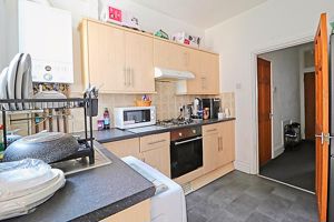 Kitchen- click for photo gallery